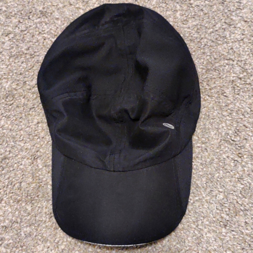 Lululemon hat